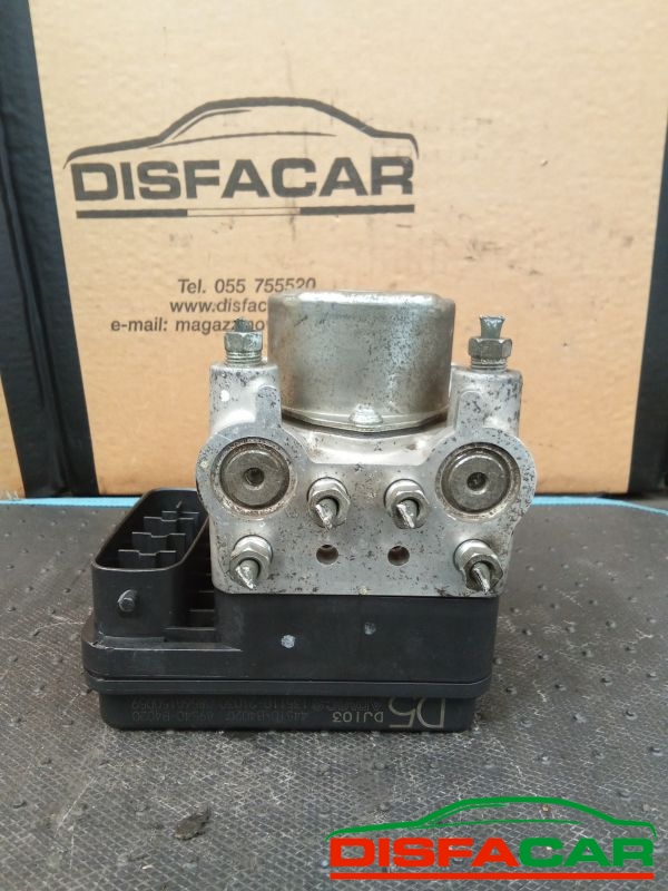 Centralina ABS usata Daihatsu Terios 2A SERIE 2006, codice 44510-b4020 – foto 4 di 8