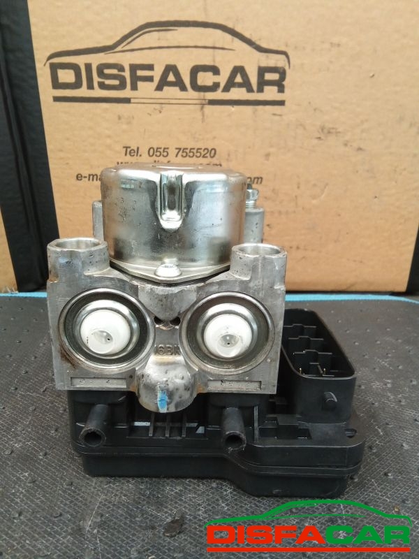 Centralina ABS usata Daihatsu Terios 2A SERIE 2006, codice 44510-b4020 – foto 6 di 8