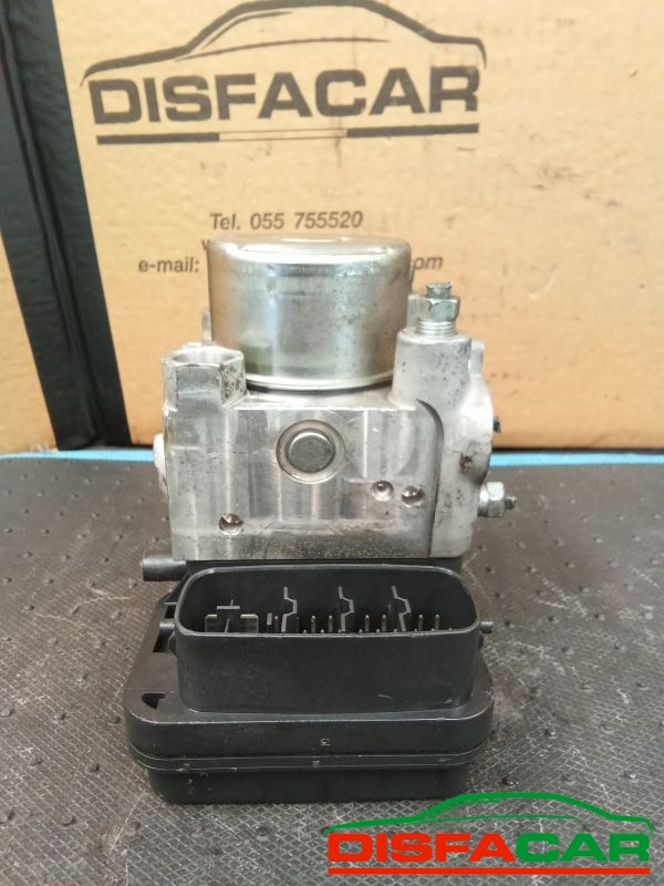 Centralina ABS usata Daihatsu Terios 2A SERIE 2006, codice 44510-b4020 – foto 7 di 8