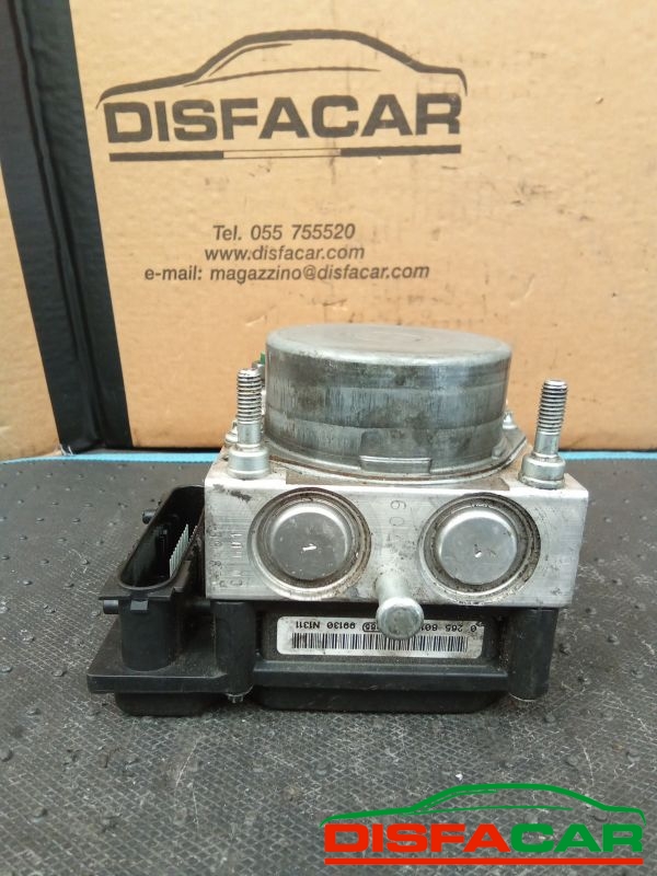 Centralina ABS usata Dacia Sandero 1A SERIE 2008, codice 0265232718 – foto 4 di 8