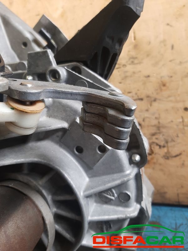 Cambio usato Renault captur CLIO IV( SCHEDA 835 DA LAVARE E POMPA FRIZIONE ROTTA)) 2013, codice jr5332 – foto 7 di 12