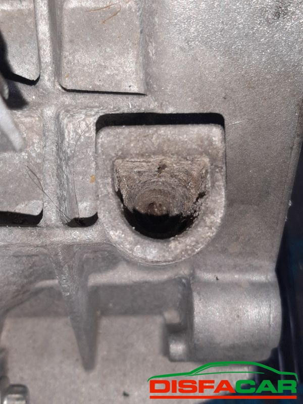 Cambio usato Renault captur CLIO IV( SCHEDA 835 DA LAVARE E POMPA FRIZIONE ROTTA)) 2013, codice jr5332 – foto 10 di 12