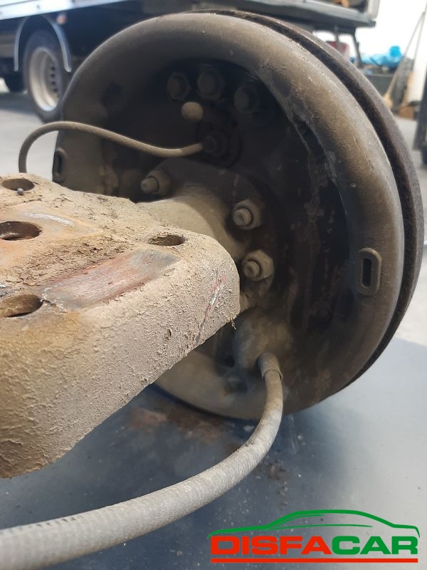 Differenziale posteriore usato Iveco DAILY Flangia attacco albero tonda passo 9 40 1990, codice 08n94 – foto 4 di 16