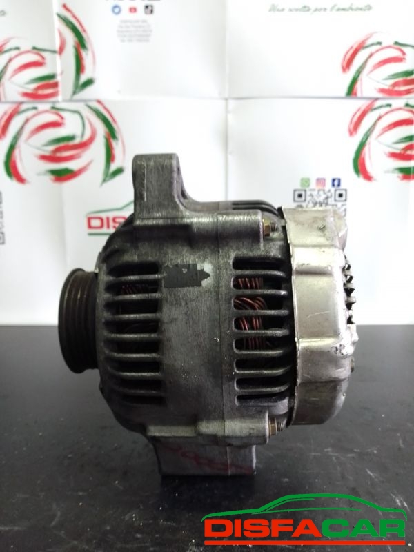 ALTERNATORI usato Lexus IS 200  - Ricambio originale garantito