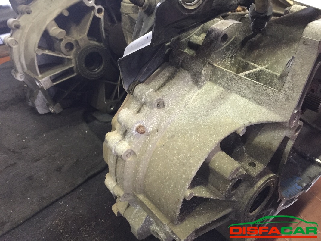 Cambio usato Ford Focus C-MAX 2004, codice 6m5r7002yc – foto 4 di 7