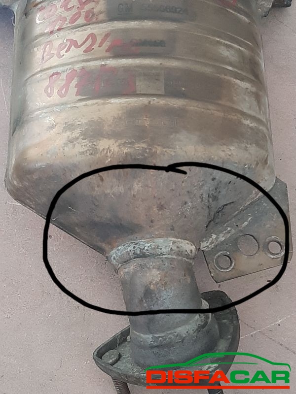 Catalizzatore usato Opel Corsa D NON UGUALE A OPEL CORSA C mancano staffe saldate (VEDI FOTO CERCHIATO)… – foto 2 di 6