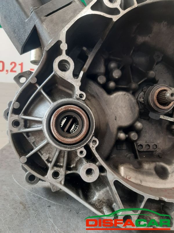 Cambio usato MINI ONE (R50) 2001, codice W10B16A – foto 2 di 10