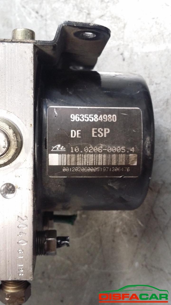 Centralina ABS usata Citroën C5, codice 9635584980 – foto 2 di 3