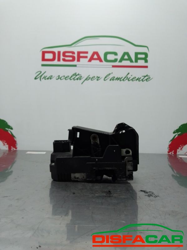 Serrature elettriche usate Opel Corsa C ant. Sx 2000, codice 24434884 – foto 3 di 5
