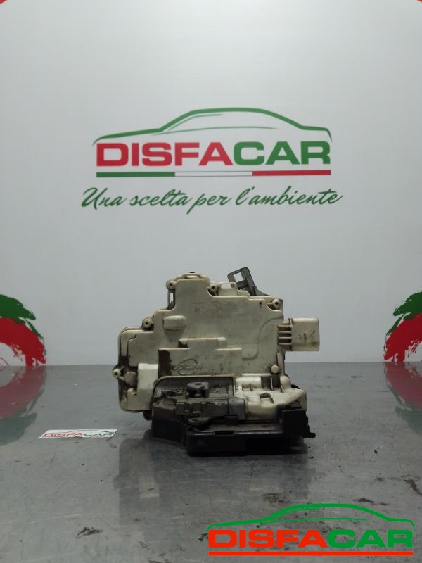 Serrature elettriche usate Volkswagen Passat 6a serie 2005 – foto 2 di 4