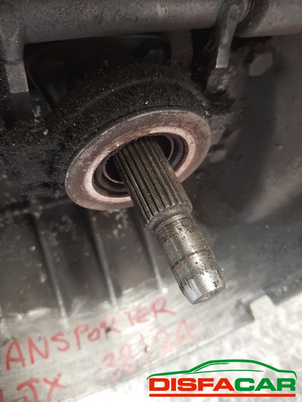 Cambio usato Volkswagen TRANSPORTER (T4) 1991, codice JX – foto 2 di 8