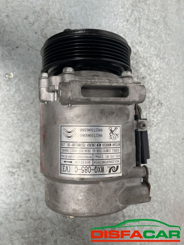 Compressore clima usato Peugeot 208, codice 9827596080 – foto 6 di 8