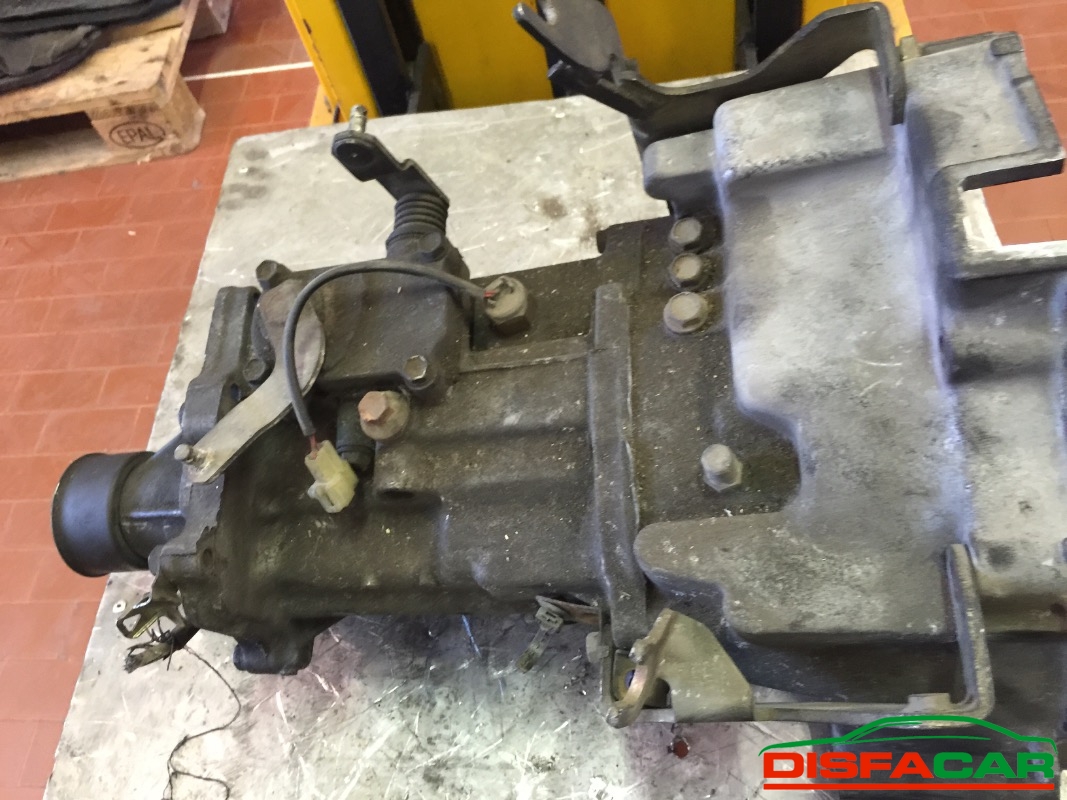 Cambio usato Piaggio Porter, codice DAIHATSUCB – foto 2 di 3