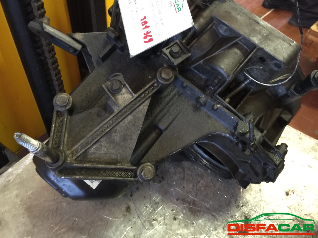Cambio usato Renault Kangoo 1997, codice F8QL6 – foto 2 di 8
