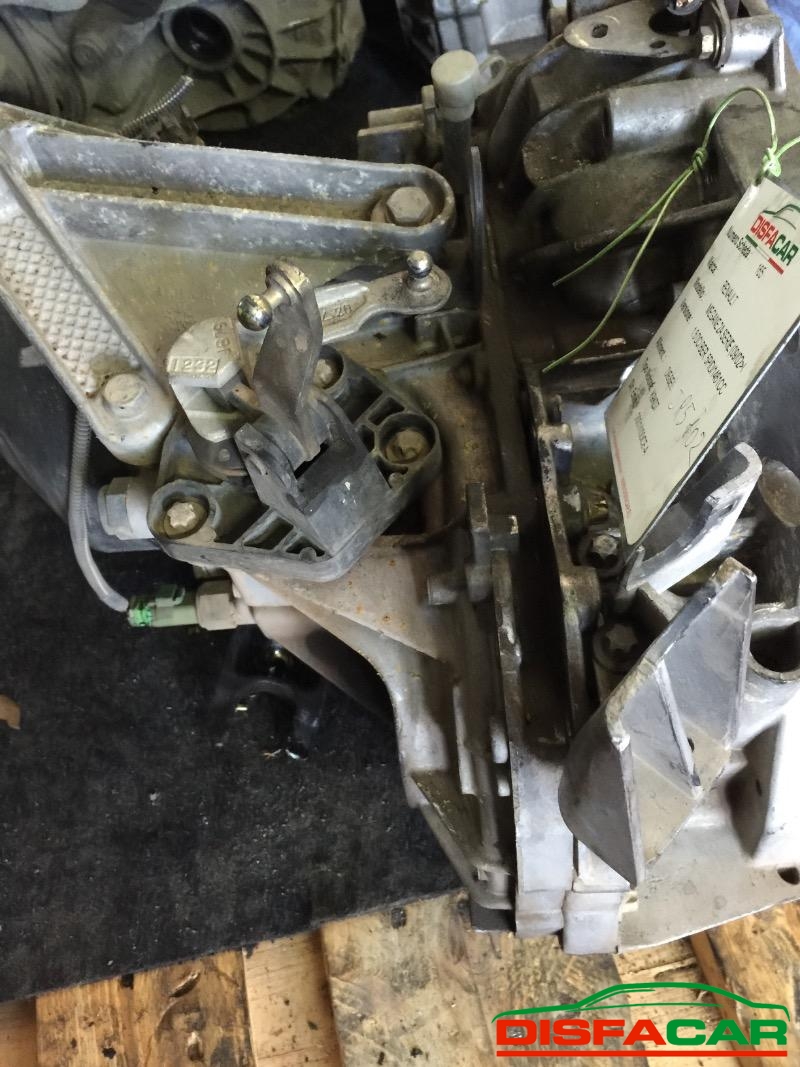 Cambio usato Renault Megane 2A SERIE 2002, codice K9KD7 – foto 2 di 3