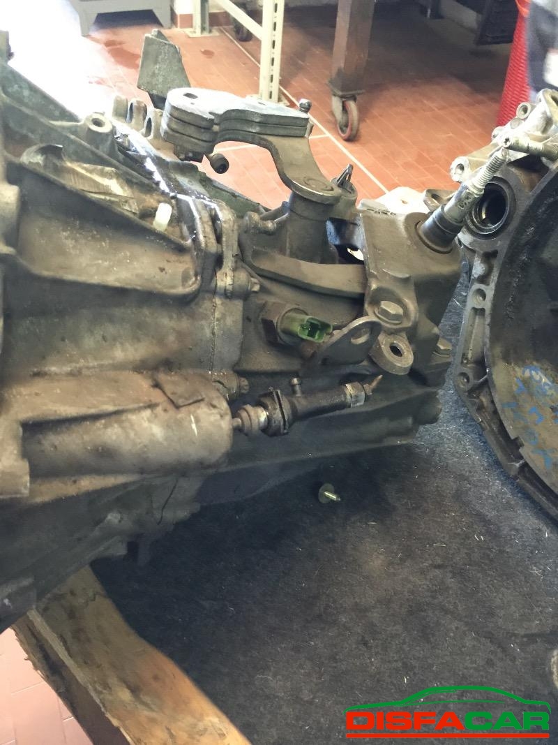 Cambio usato Renault Scenic Megane. Kangoo 2003, codice K9KP7 – foto 2 di 3