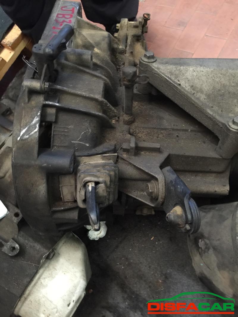 Cambio usato Renault Megane Senza contachilometri 1996 – foto 2 di 3