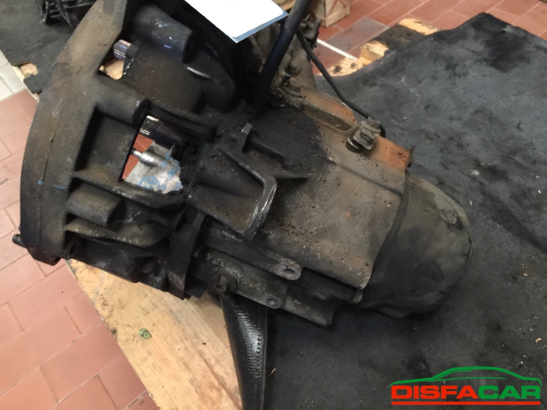Cambio usato Renault R 19 1985, codice F7PB7 – foto 2 di 3
