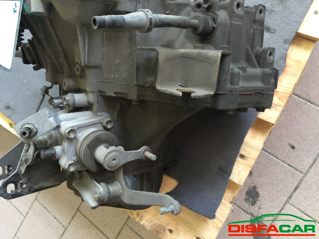 Cambio usato Toyota Corolla 1997 – foto 2 di 4