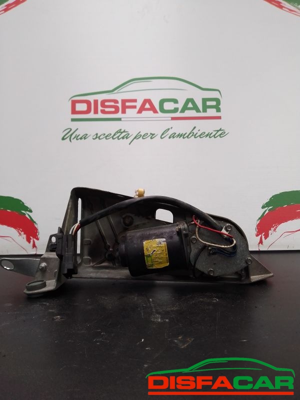 Motorino tergicristallo usato Renault Twingo 1a Serie completo di leveraggio 1993, codice 53545702 – foto 4 di 4