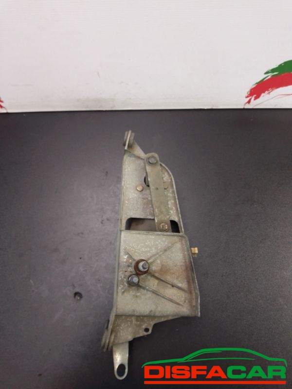 Motorino tergicristallo usato Renault Twingo 1a Serie completo di leveraggio 1993, codice 53545702 – foto 2 di 4
