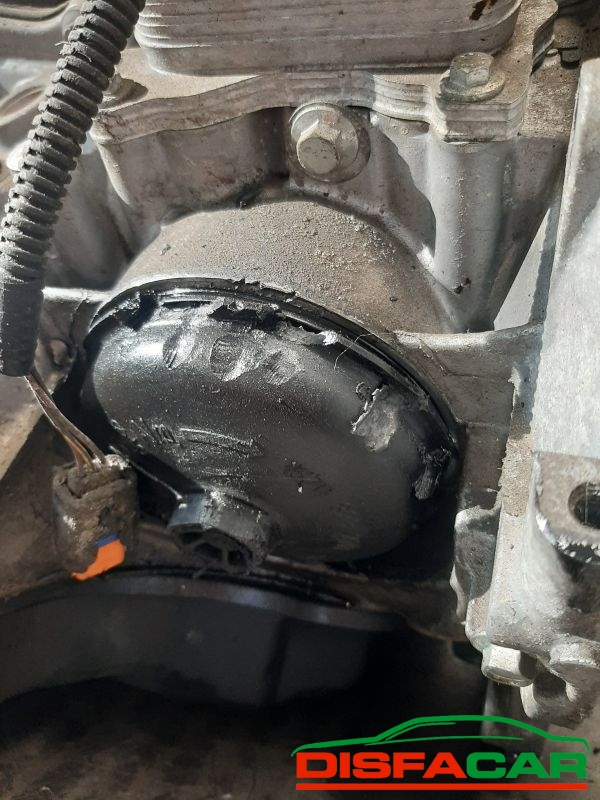 Motore usato Renault Twingo 3ª serie (MOTORE NON PROVATO MACCHINA INCIDENTATA collettore ASPIRAZIONE rotto… – foto 2 di 14