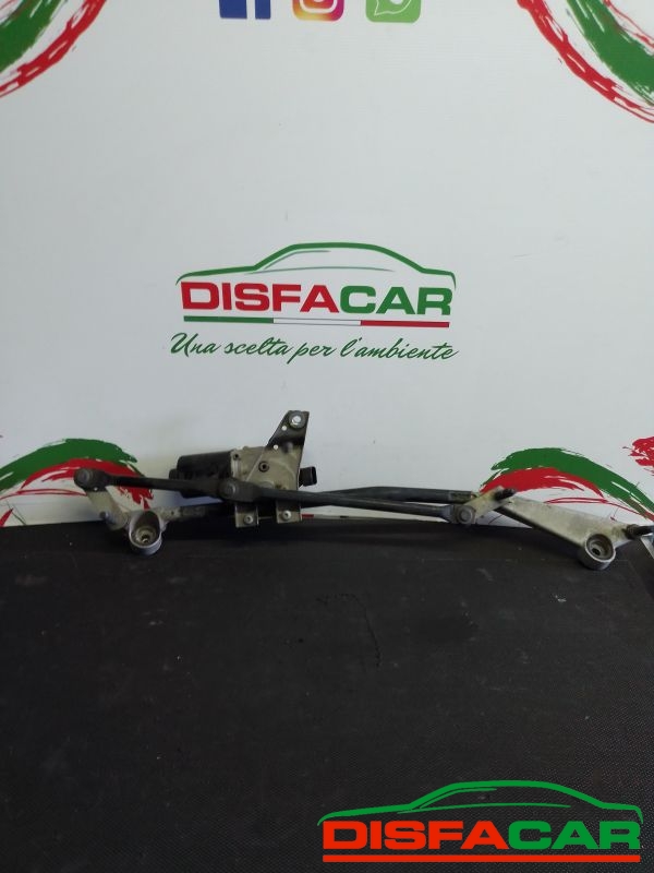 Motorino tergicristallo usato Mercedes Benz classe gla 1a serie x156 completo di leveraggio 2013, codice… – foto 2 di 4