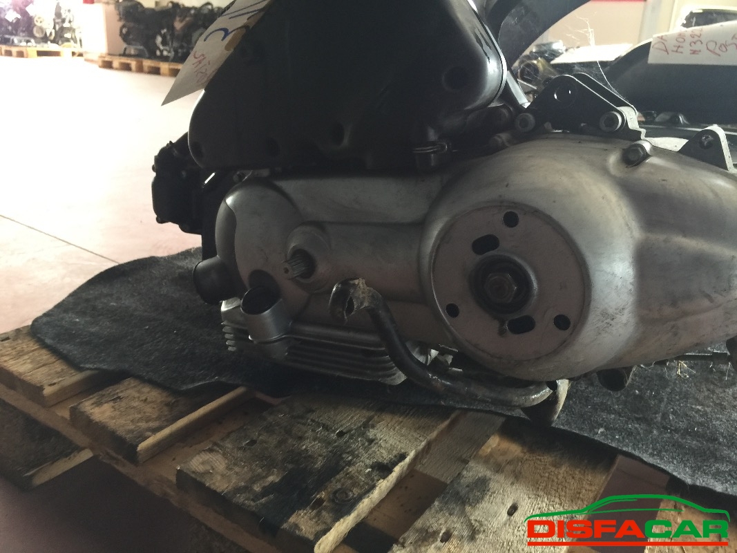 Motore usato Piaggio Scooter vespa 125, codice M444M – foto 3 di 4
