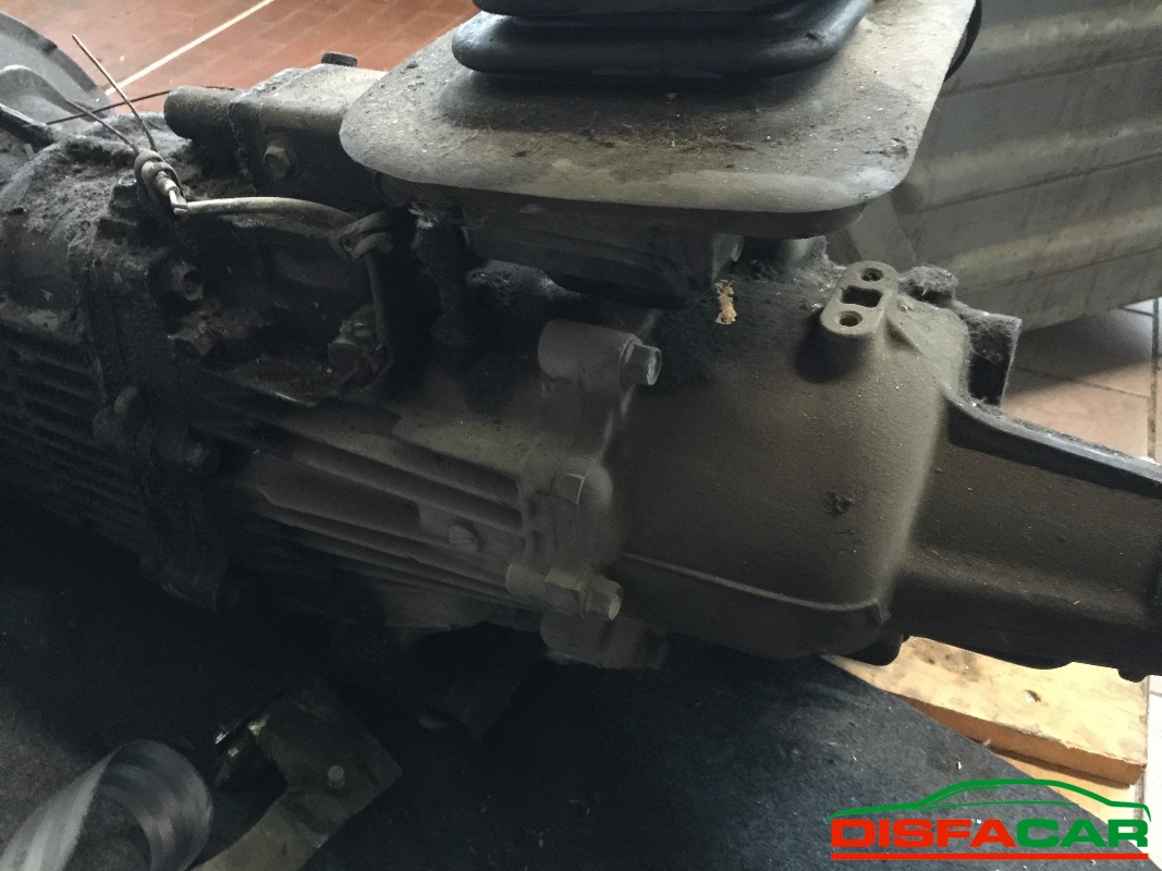Cambio usato Volkswagen LT 35. 4x4 1990, codice AVR – foto 5 di 6