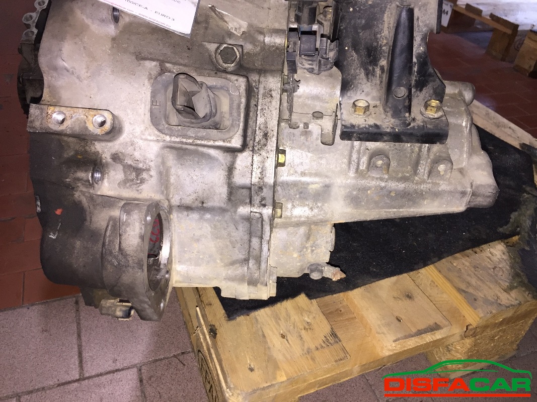 Cambio usato Nissan X-Trail 4X4 2001, codice YD22 – foto 4 di 6