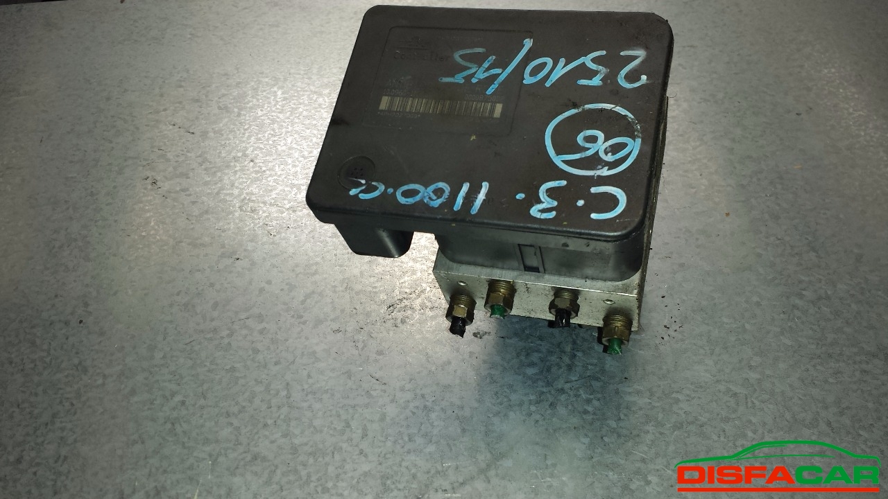 Centralina ABS usata Citroën C3, codice 9639493780 – foto 2 di 2
