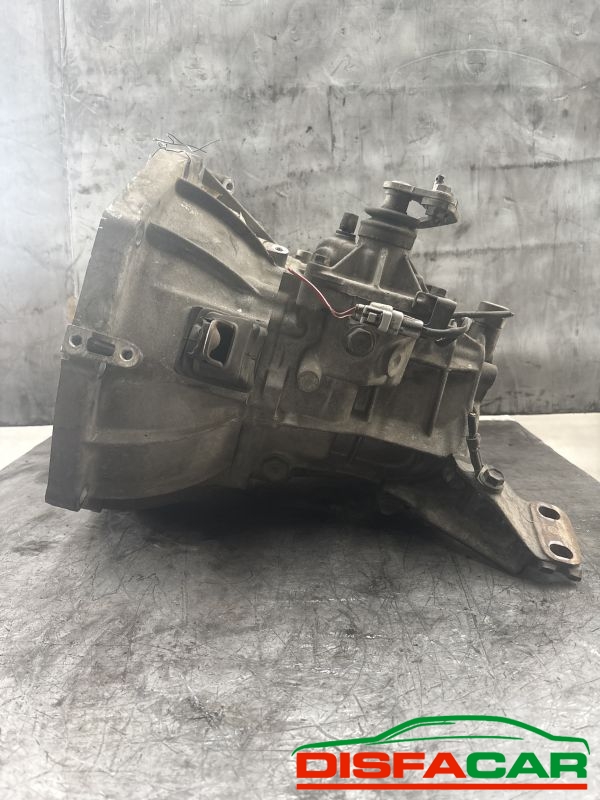 Cambio usato Toyota Yaris 1.0 VVTI 2002, codice 1SZFE – foto 4 di 9