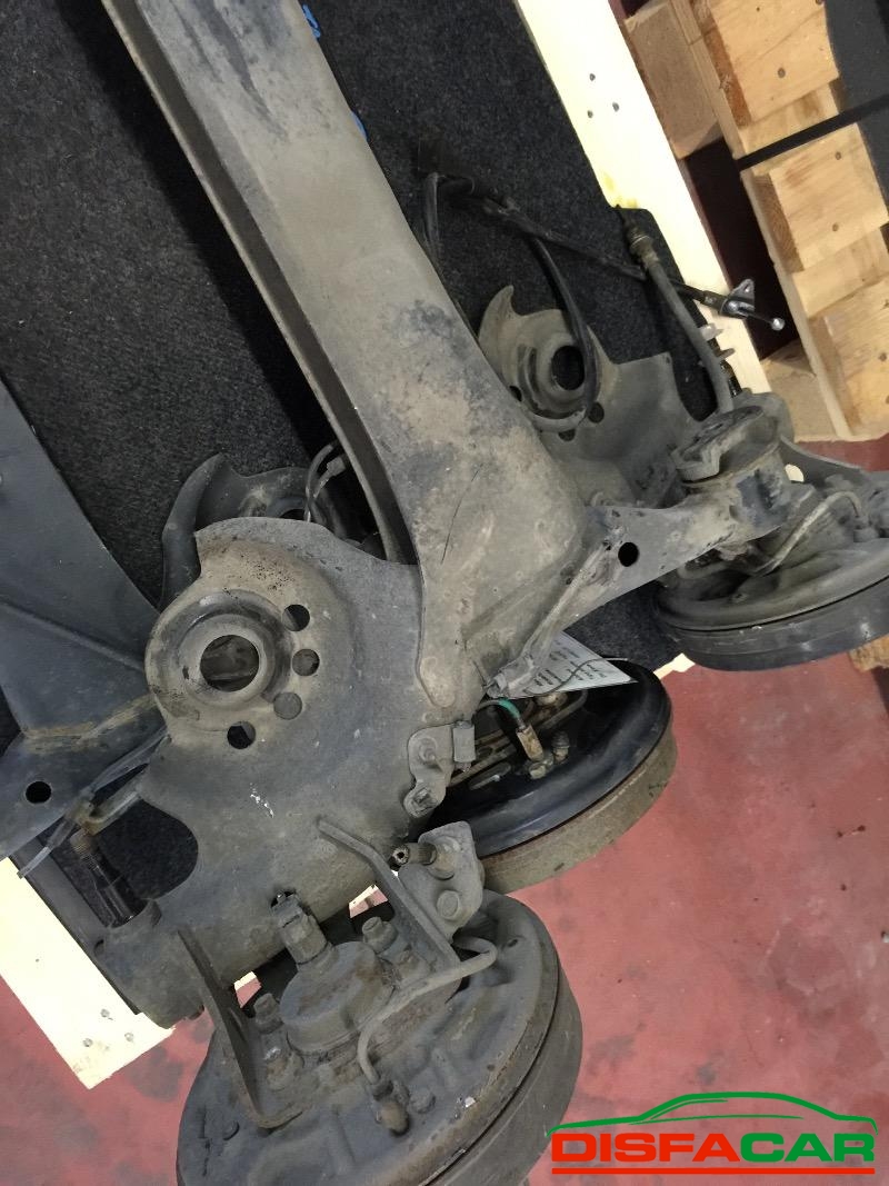 Assale posteriore usato Toyota Yaris Yaris VERSO. D-4D 1999, codice 1NDTV – foto 4 di 9