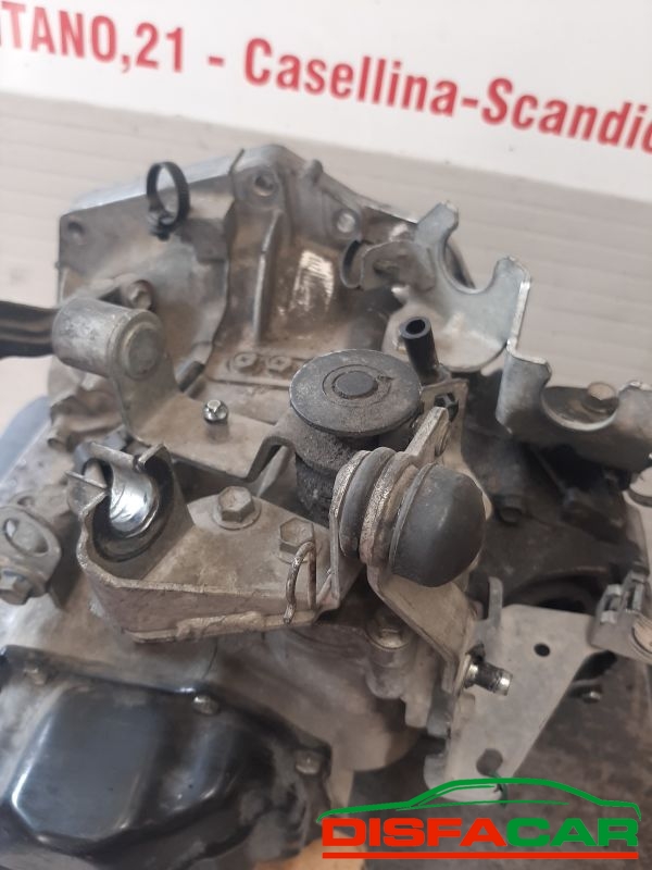 Cambio usato Opel Agila 2008, codice zvo – foto 5 di 9