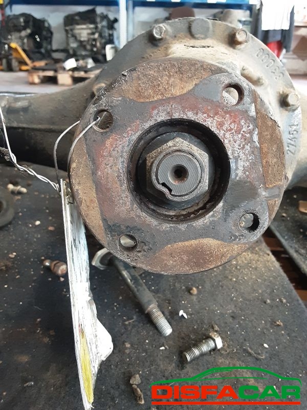 ASSALE ANTERIORE CON DIFFERENZIALE 4X4 usato Suzuki  2000 - Ricambio originale garantito