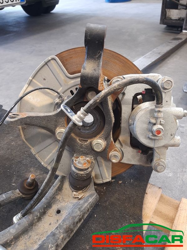 TELAIETTO ANTERIORE usato Suzuki Swift 2021 - Ricambio originale garantito