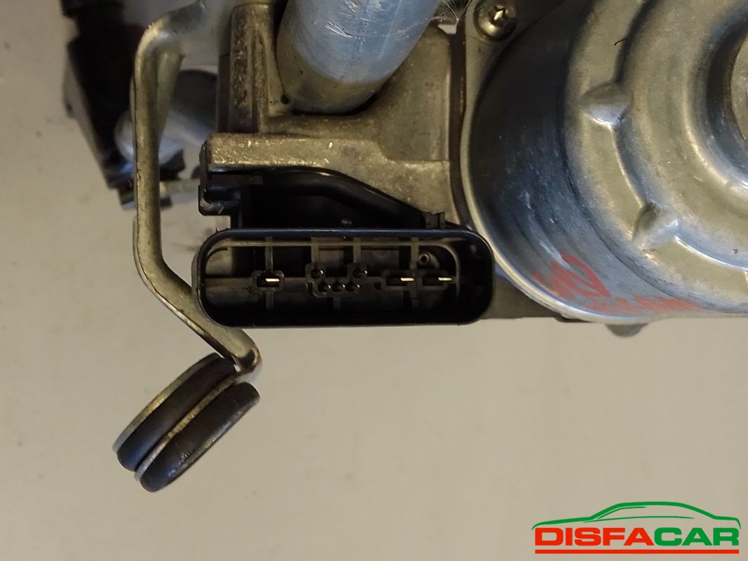Motorino tergicristallo usato Ford EcoSport 2a serie restyling completo di leveraggio 2016, codice… – foto 4 di 5