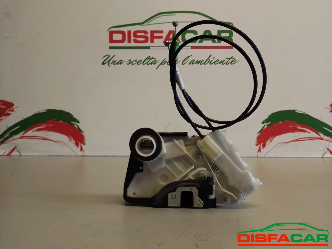 SERRATURE ELETTRICHE usato Toyota Yaris 2011 - Ricambio originale garantito