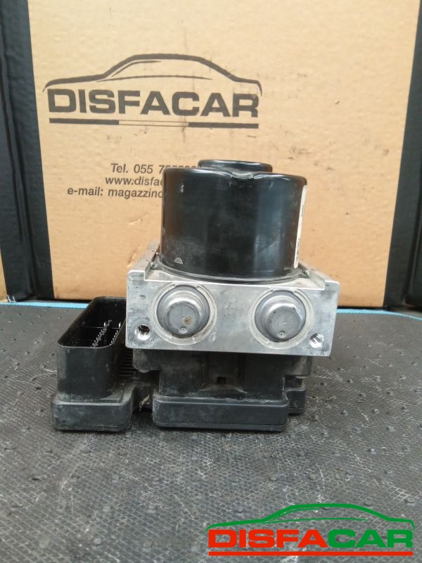 Centralina ABS usata Ford Fiesta 6A SERIE 2008, codice 06.2102-1317.4 – foto 4 di 8