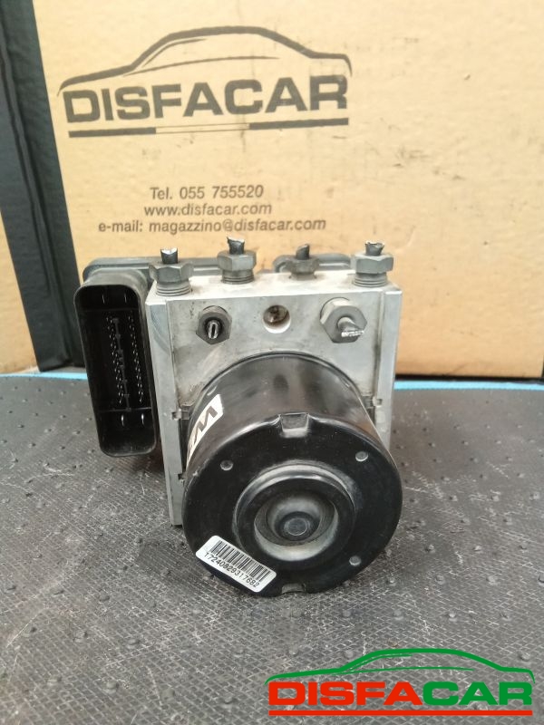 Centralina ABS usata Ford Fiesta 6A SERIE 2008, codice 06.2102-1317.4 – foto 2 di 8