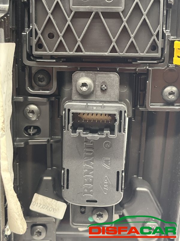 Ricambio usato Renault Talisman console centrale 2012 – foto 4 di 4