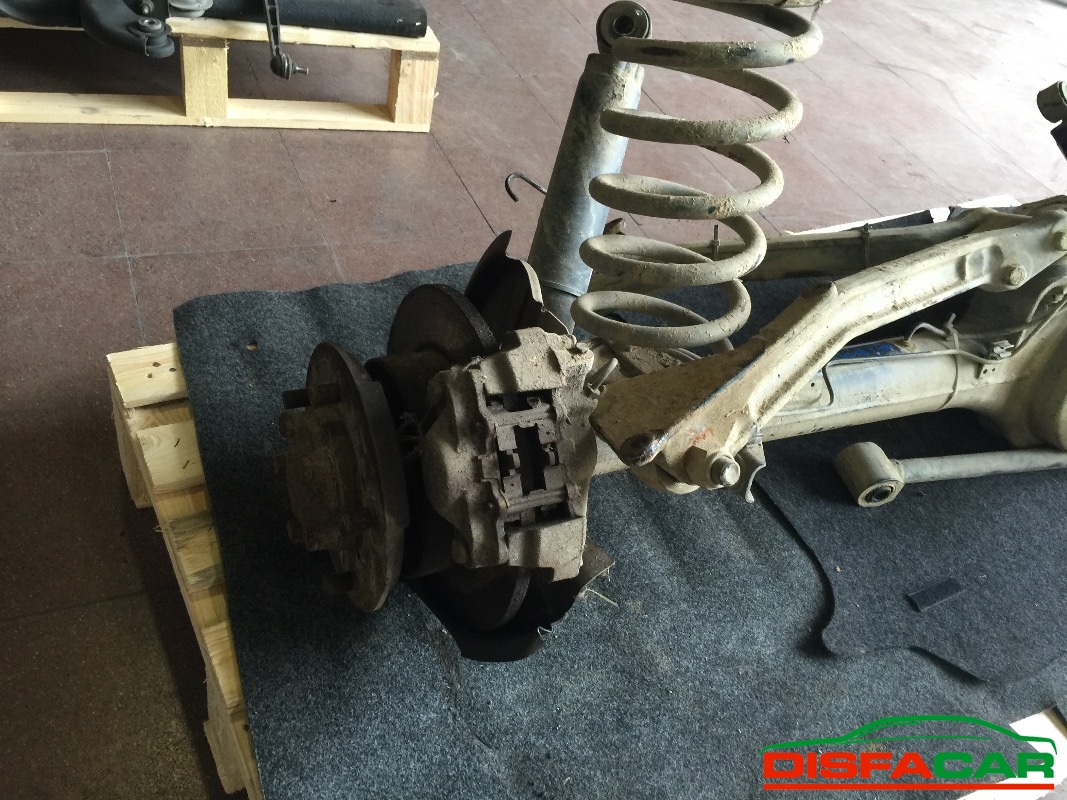Differenziale posteriore usato Land Rover Defender 110 1998, codice 15P – foto 4 di 5