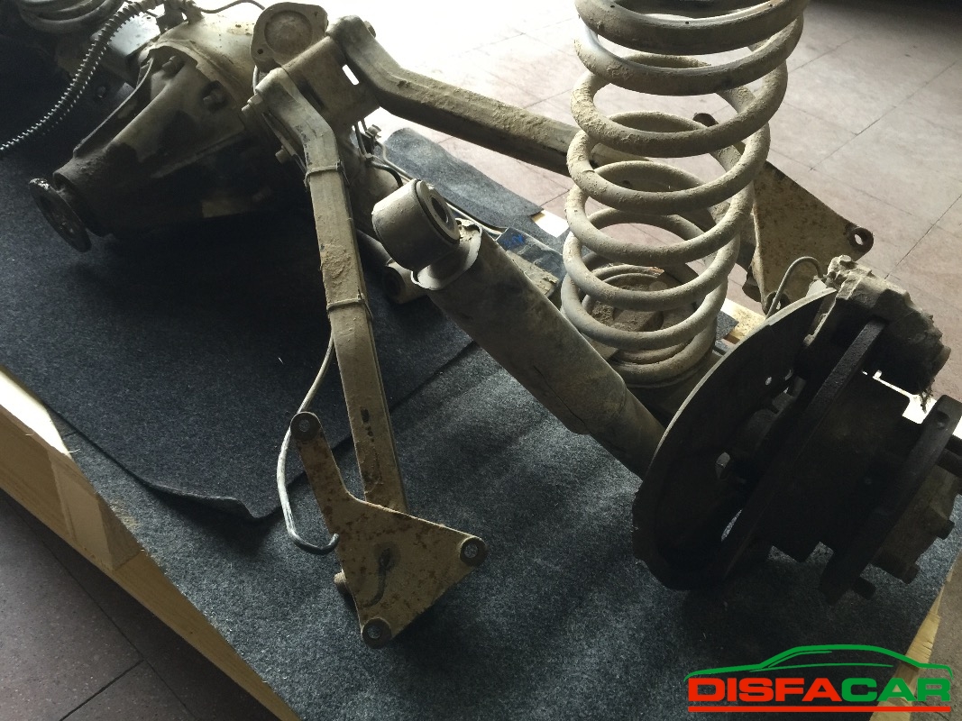 Differenziale posteriore usato Land Rover Defender 110 1998, codice 15P – foto 3 di 5