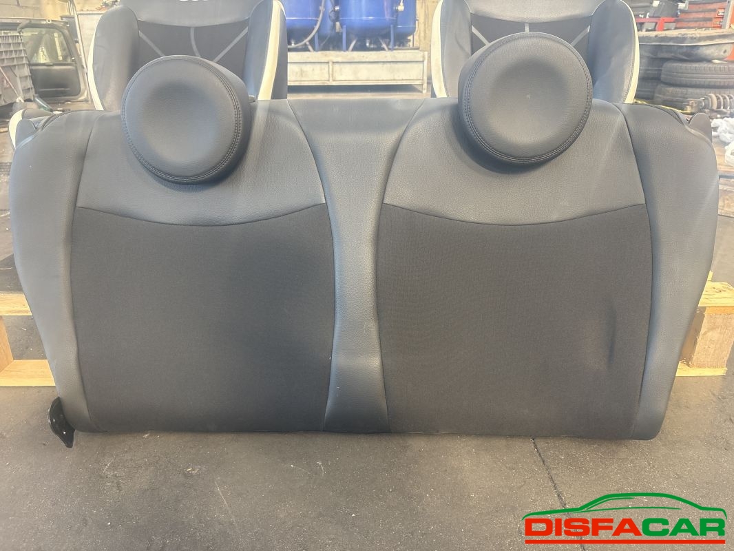 Sedili anteriori e posteriori fiat 500 dal 2015 – foto 2 di 4