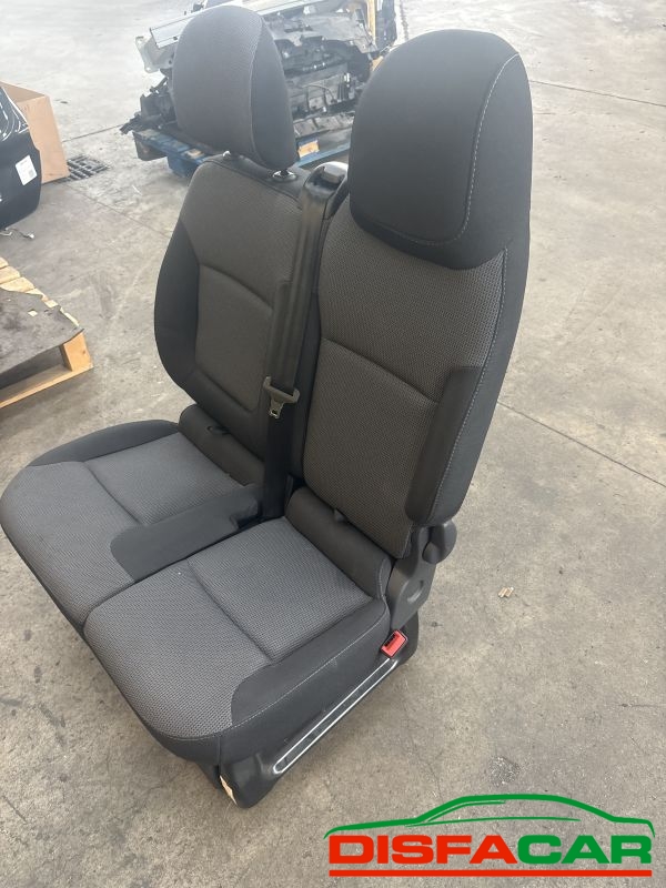 Ricambio usato Renault Trafic SEDILI RENAULT TRAFIC 2019 – foto 7 di 8