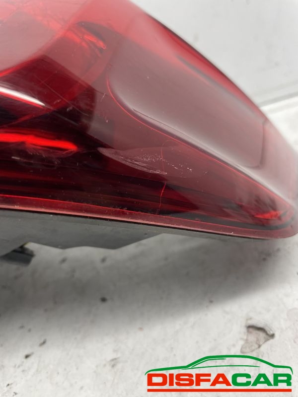 Fanale posteriore usato Renault TALISMAN SPORTER GRANDTOUR SW FARO POST DX A LED 2016 – foto 4 di 8