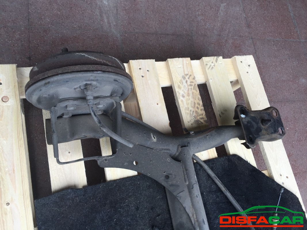 Assale posteriore usato Renault Clio 2001, codice D4FB7 – foto 3 di 5