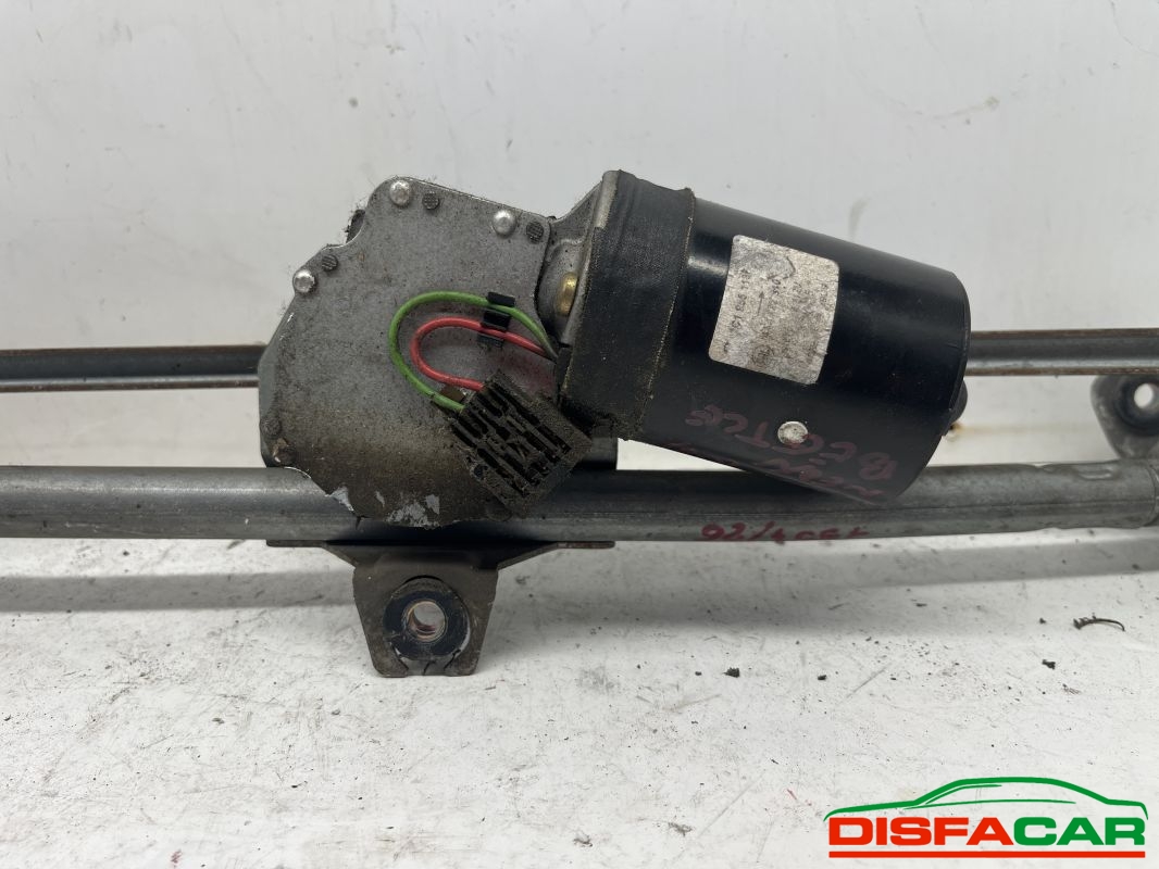 Motorino tergicristallo usato Volkswagen New Beetle COMPLETO DI LEVERAGGIO 1C19551138 2006, codice… – foto 2 di 4