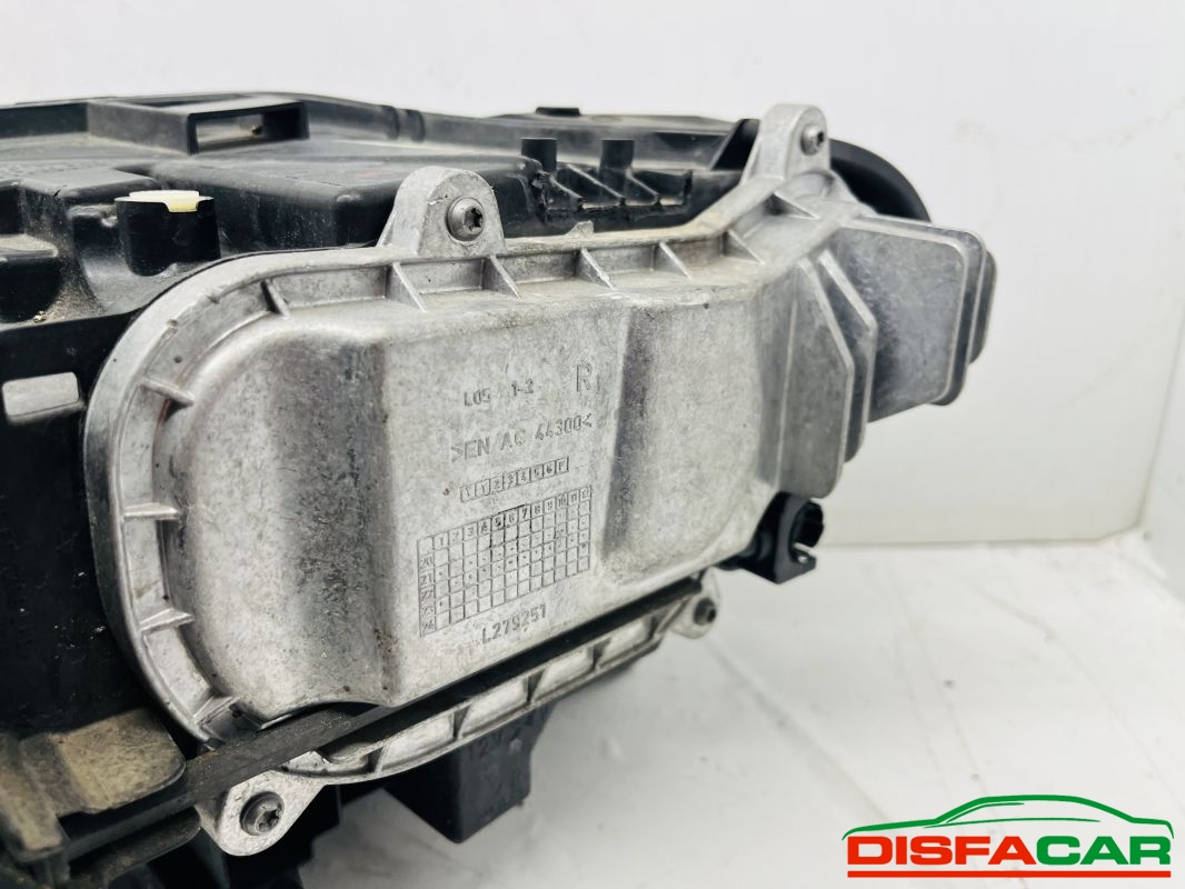 Fanale anteriore usato Volkswagen T-roc CORPO ROTTO, codice 2ga941036af – foto 3 di 10
