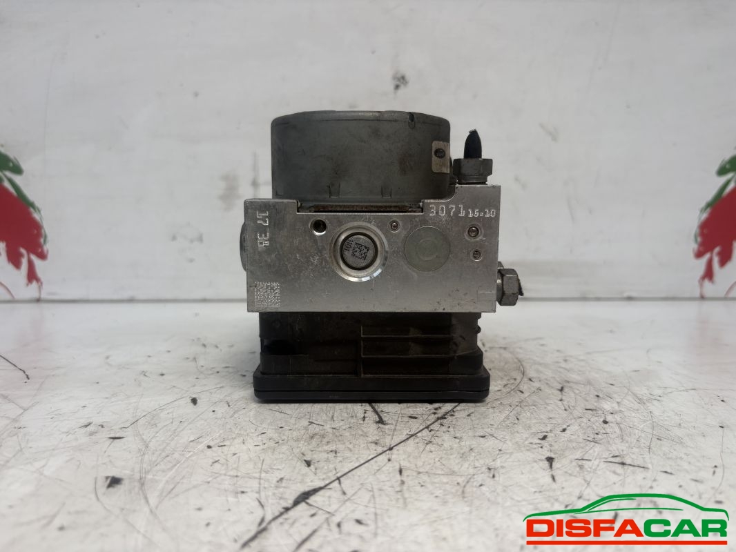 Centralina ABS usata Ford Focus 10.0220-1196.4 2011, codice 10.0220-1196.4 – foto 6 di 7